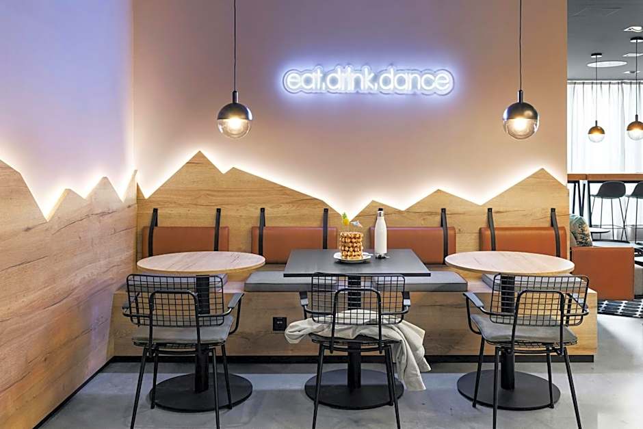 Moxy Zurich
