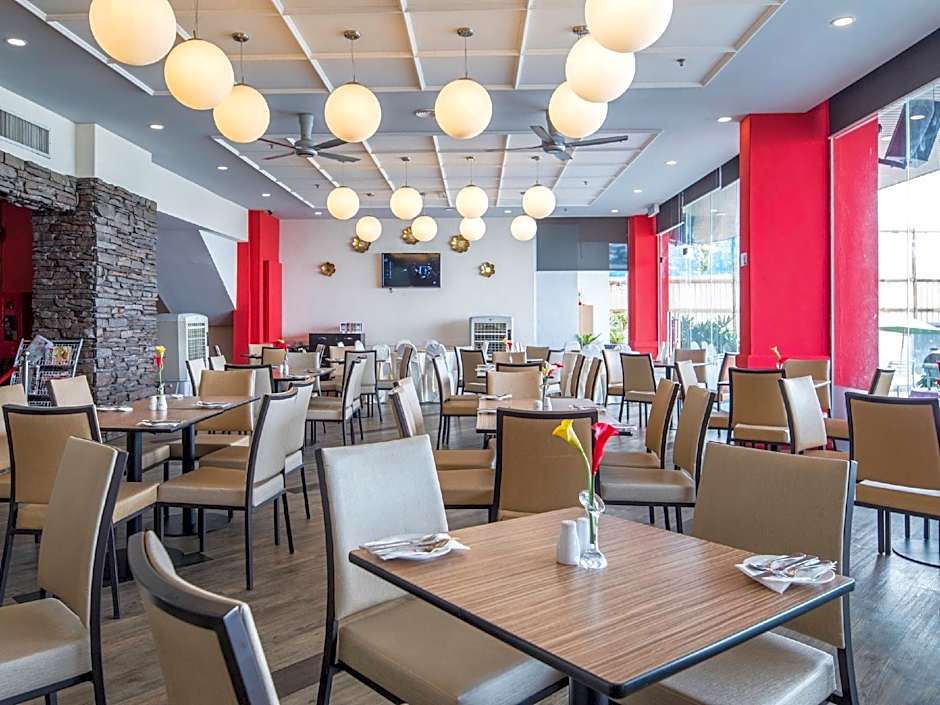 Hotel Sentral Seaview @ ​Beachfront