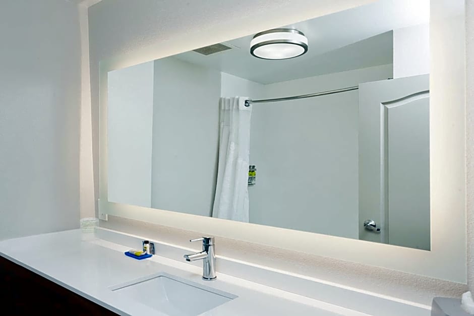 Holiday Inn Express Hotel & Suites Rome-East By IHG