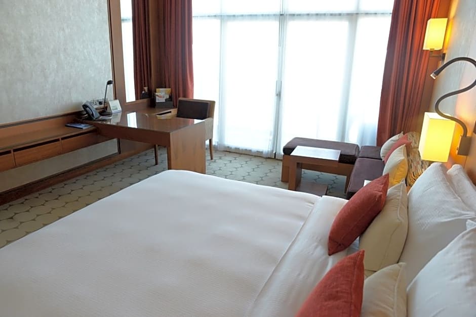 Yas Plaza Marina By Ihg