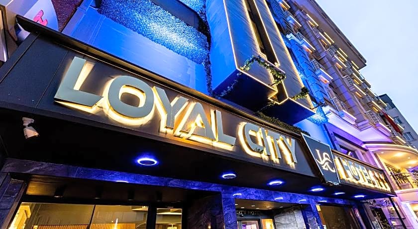 LoyalCity Hotel