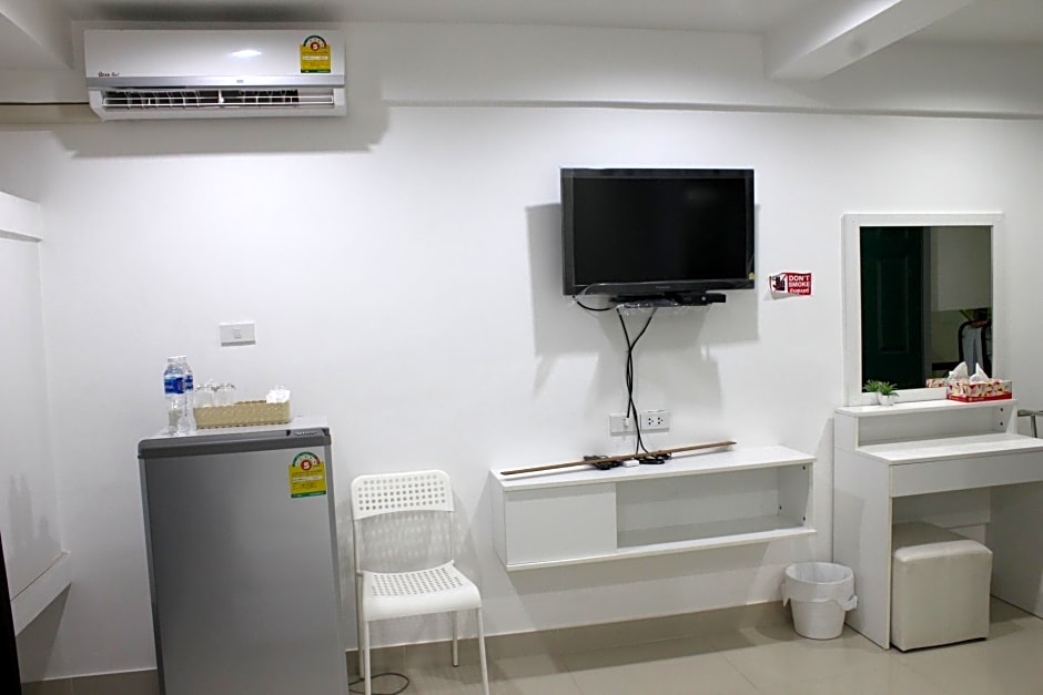 Thanyachatra Boutique.