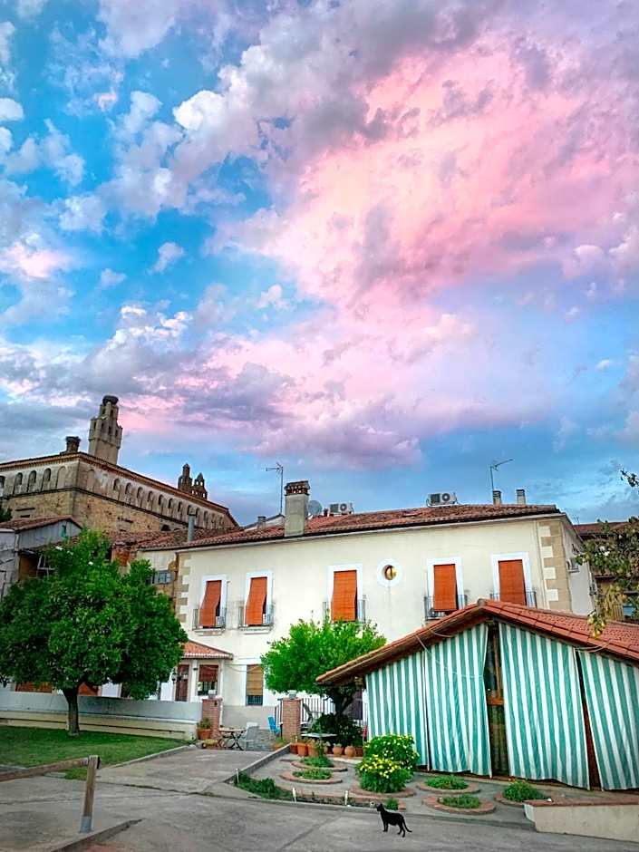 Hotel Rural La Casa De Pasarón