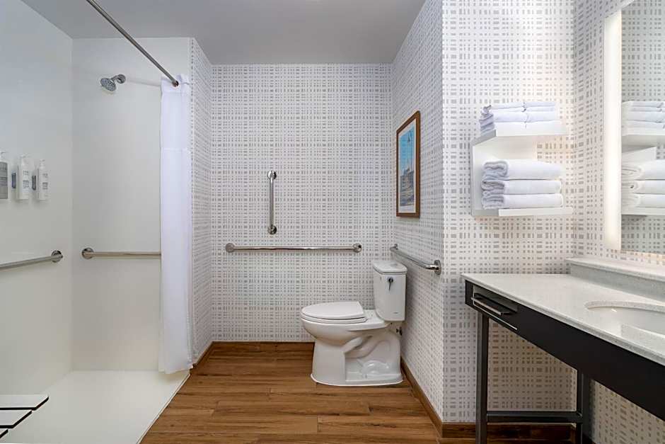 Hampton Inn Baltimore/Bayview Campus