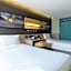 IU Hotel Xian Xijing Hospital Tonghua Gate Subway Station Branch