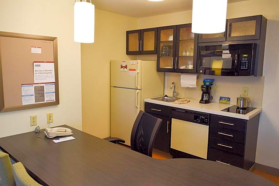 Candlewood Suites Wichita Airport By IHG