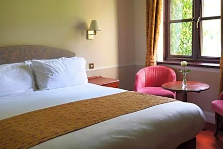 The Tollgate Hotel