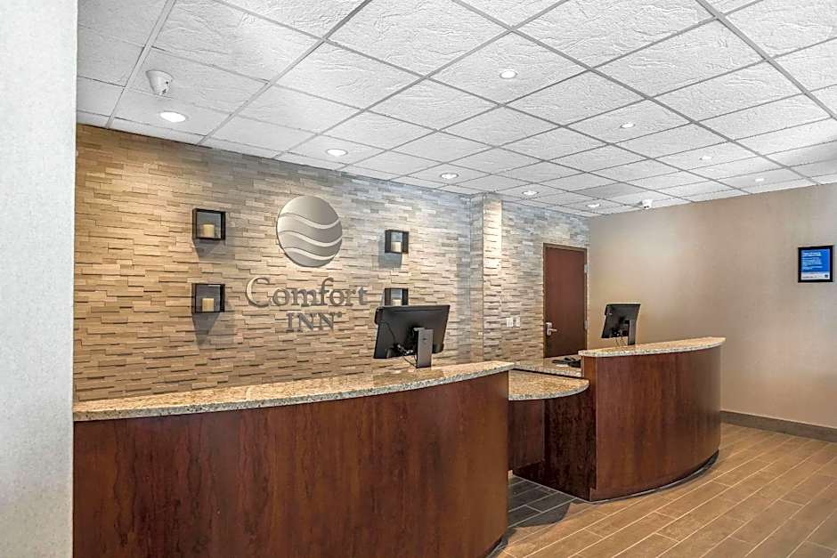 Comfort Inn Bay City - Riverfront