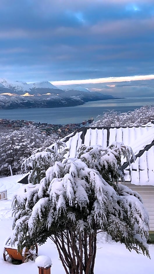 CabaÃ±as Del Martial