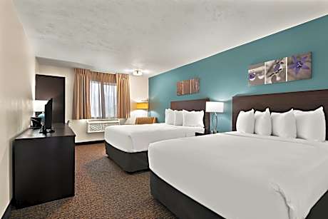 Queen Suite with Two Queen Beds - Non-Smoking
