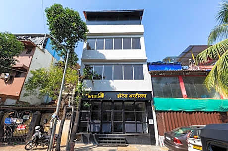 Hotel Artilla Borivali
