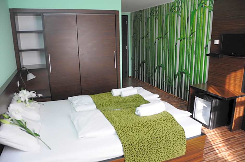 Green Hotel Budapest