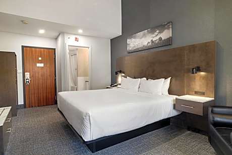Superior King Room