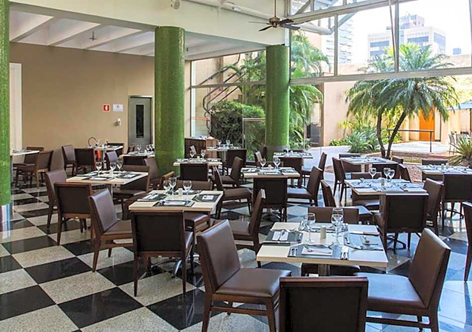 Estanplaza International