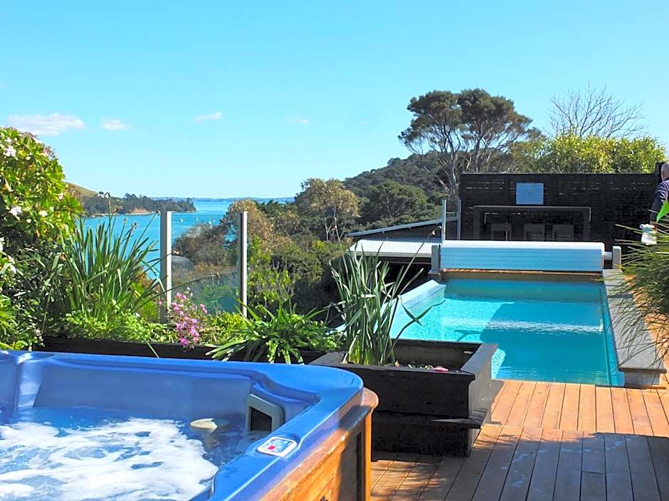 Le Chalet Waiheke Apartments