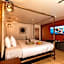 The Lexi Las Vegas - 21 and over Hotel