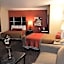 Harbor Inn & Suites Oceanside