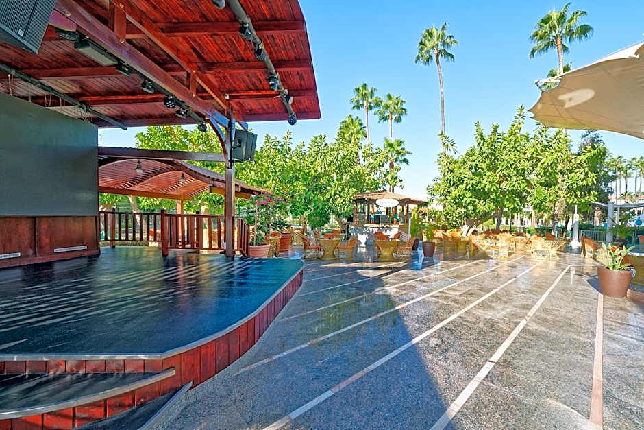 BULL Eugenia Victoria & SPA