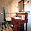 Rosebridge House Bed & Breakfast