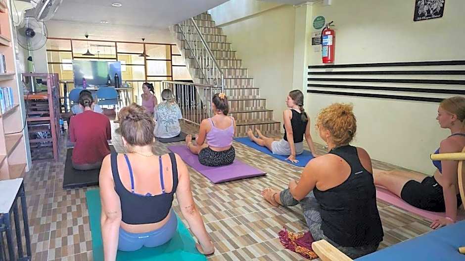 Phangan Barsay Hostel