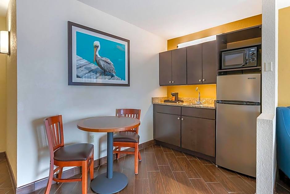 Comfort Suites Lady Lake - The Villages