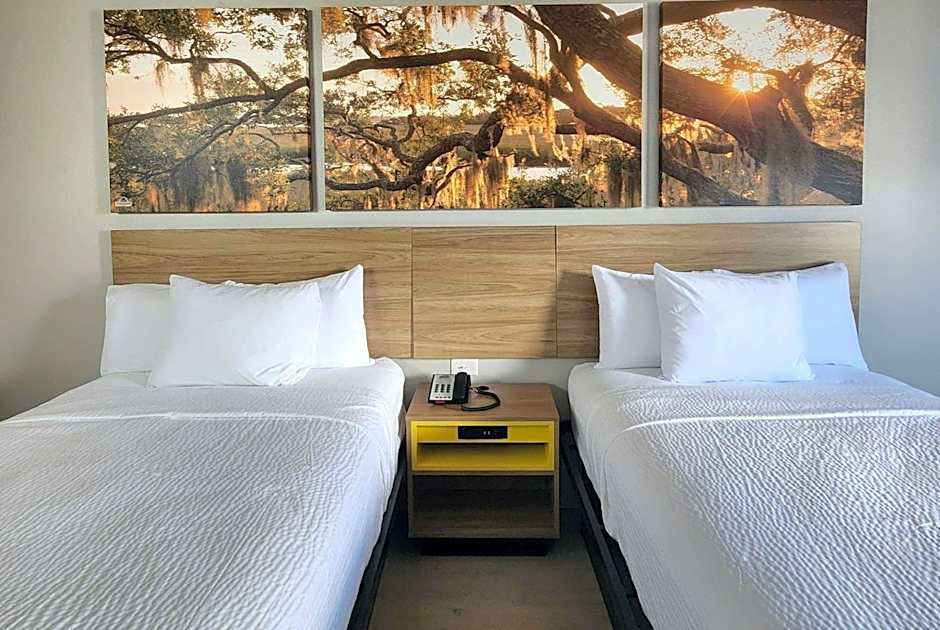 Days Inn by Wyndham Lafayette Scott