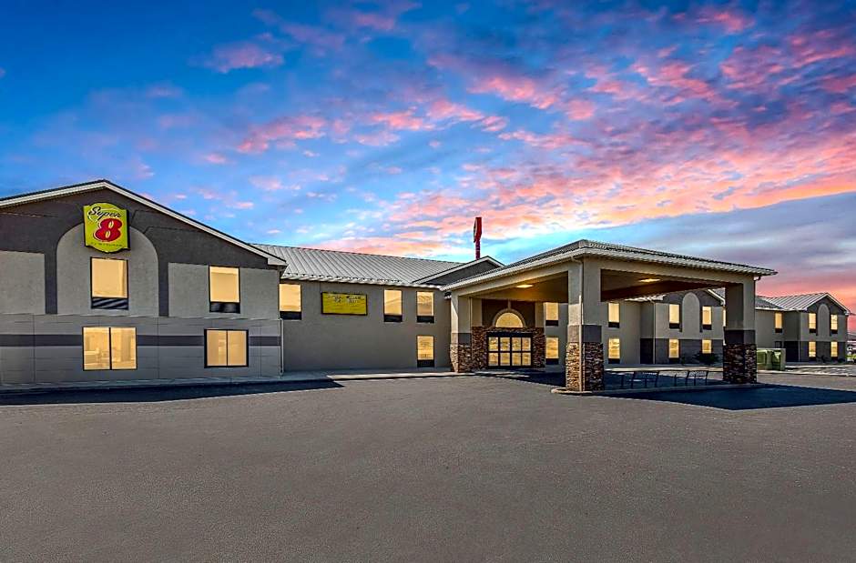 Super 8 by Wyndham Shepherdsville