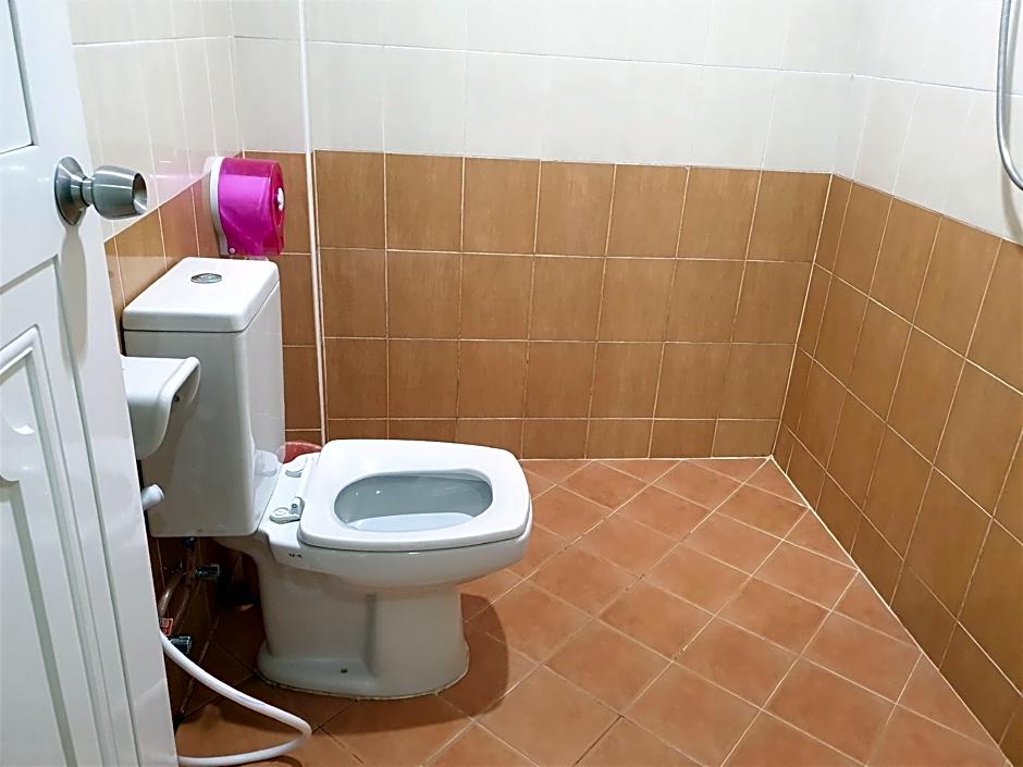 Sea beach Koh Larn 2 Hotel