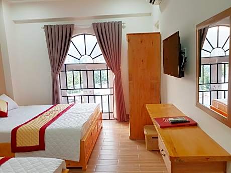 Deluxe Triple Room
