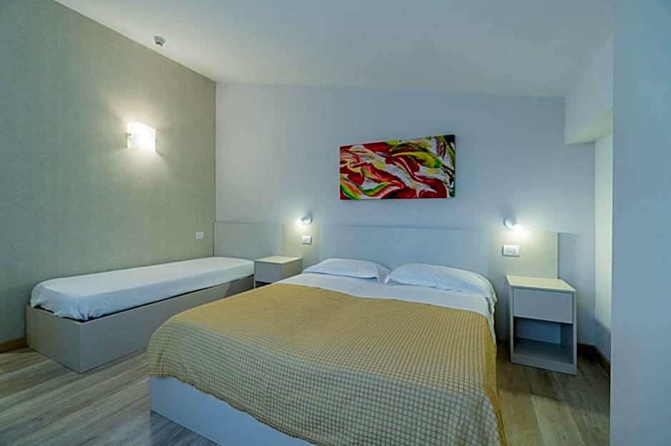 Photo 1 of 11 of Triple Room
