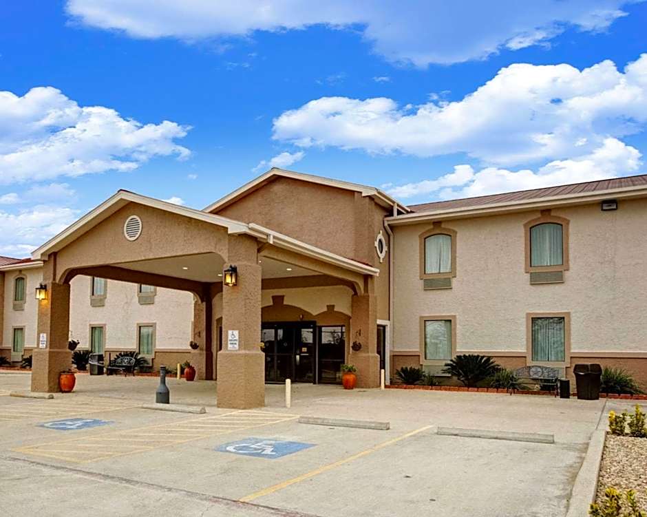 Photo 1 of 20 of Quality Inn Rockdale