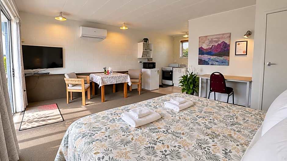 Maple Lodge Motel