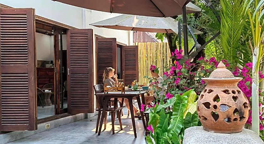 wisdom mystery hotel