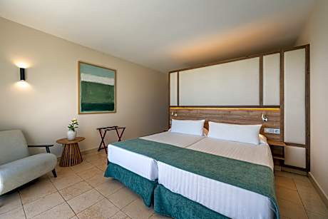 Double Room with Garden View (2 Adults + 1 Child)