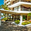 Broadwater Shores Waterfront Apartments