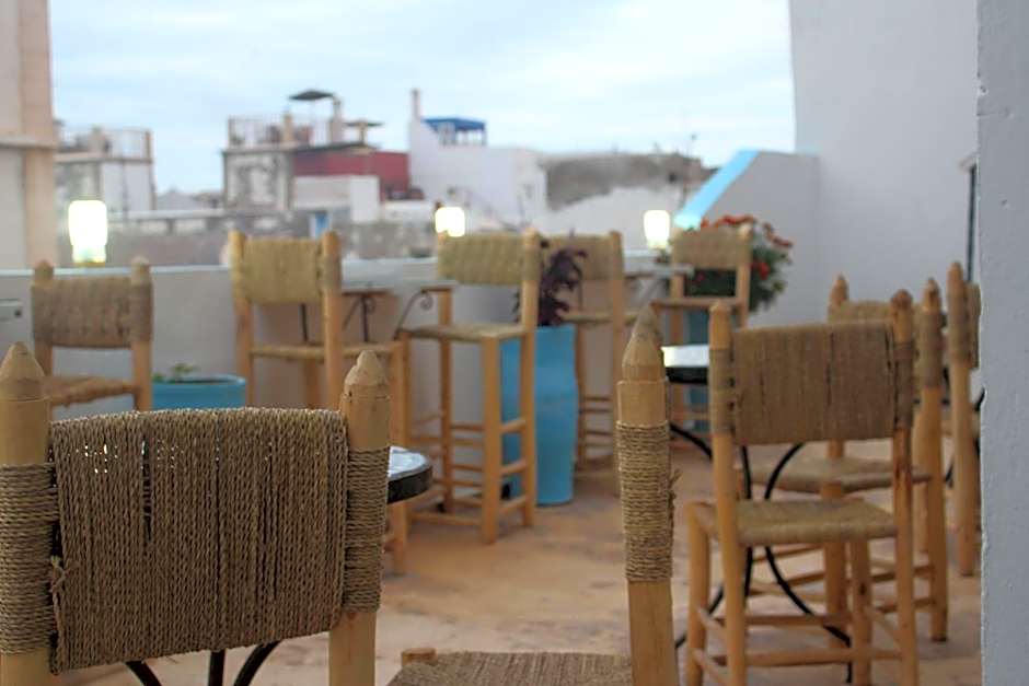 Riad Inna & Watersports Center