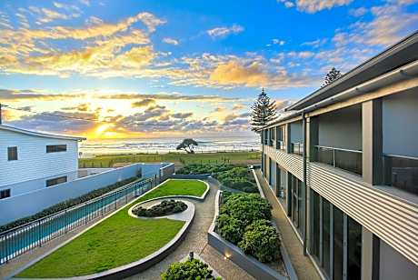 Lennox Holiday Apartments