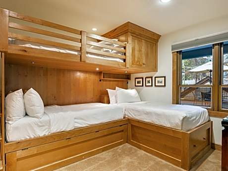 Two-Bedroom Deluxe Apartment