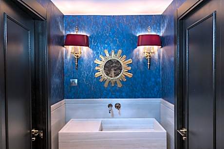 Family Room Deluxe Two Double Beds