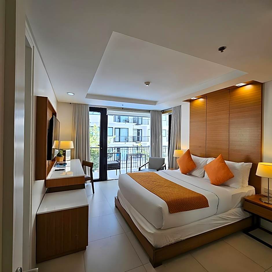 Pontefino Hotel And Residences