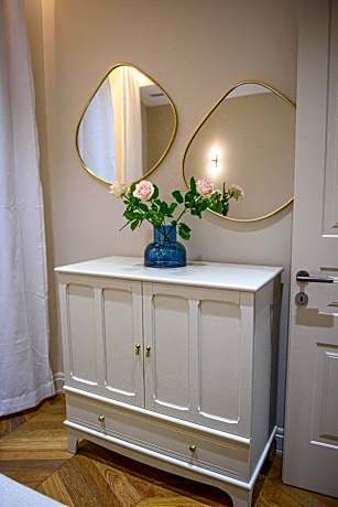 Apartment with City View