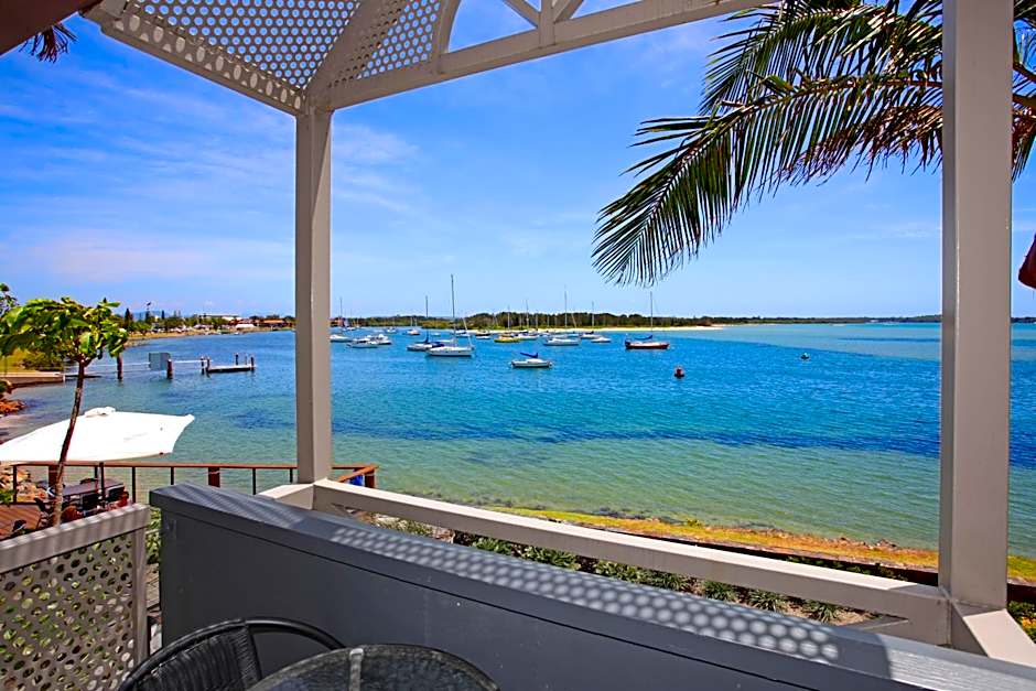 Comfort Resort Waters Edge