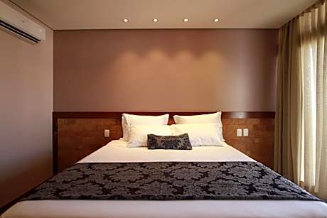 Double Room with Balcony Ground Floor