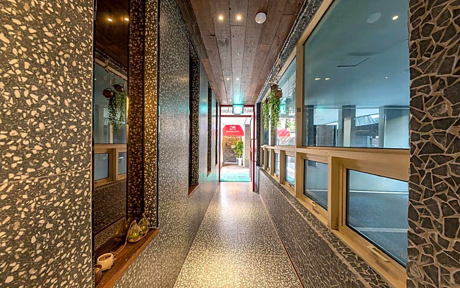 February Hotel SeongSeo