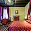 Hotel At Leonard