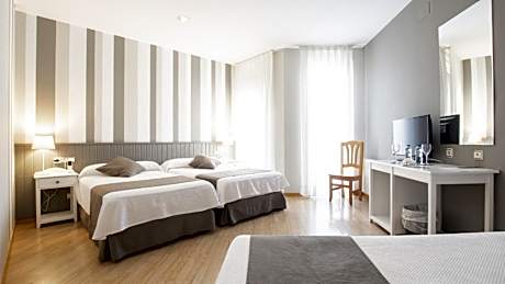 Triple Room (3 Adults)