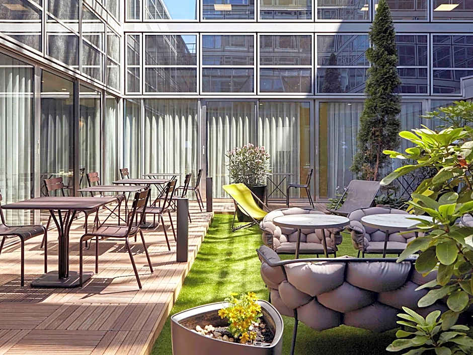 Residence Mercure Paris La Defense Grande Arche