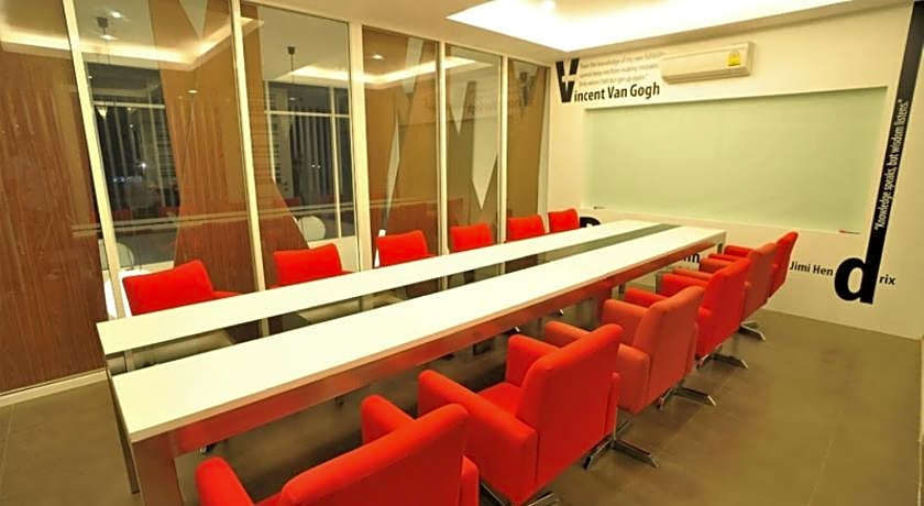 Paeva Luxury Serviced Residence