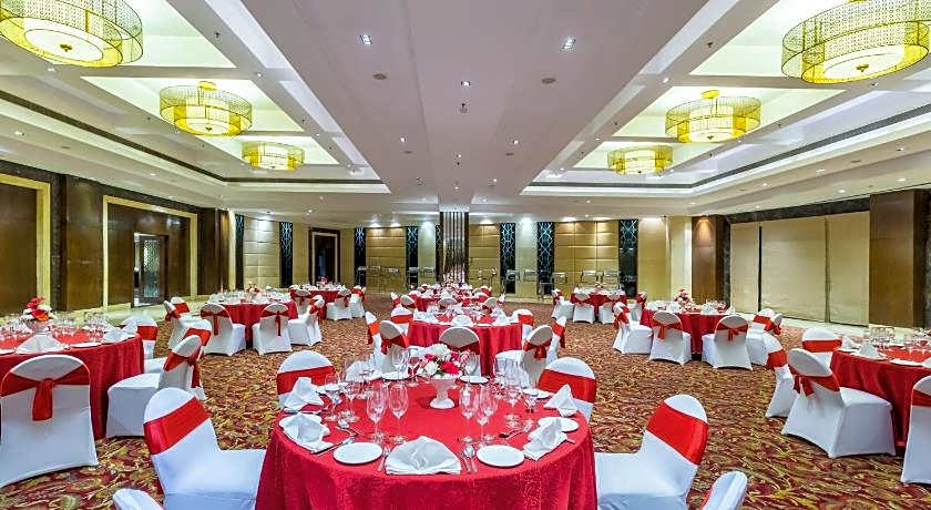 Golden Tulip Chandigarh - Panchkula