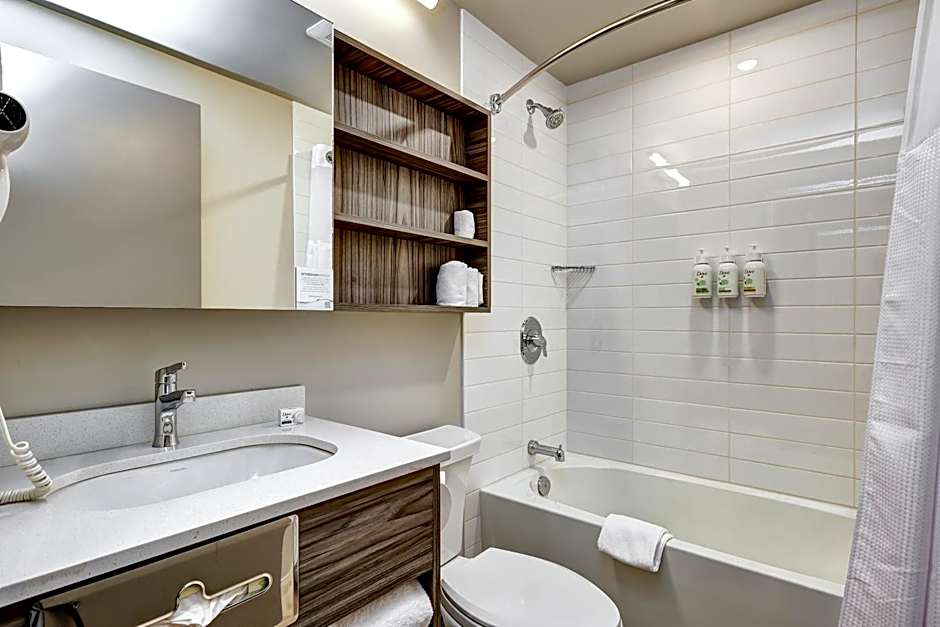 Microtel Inn & Suites by Wyndham Kanata Ottawa West